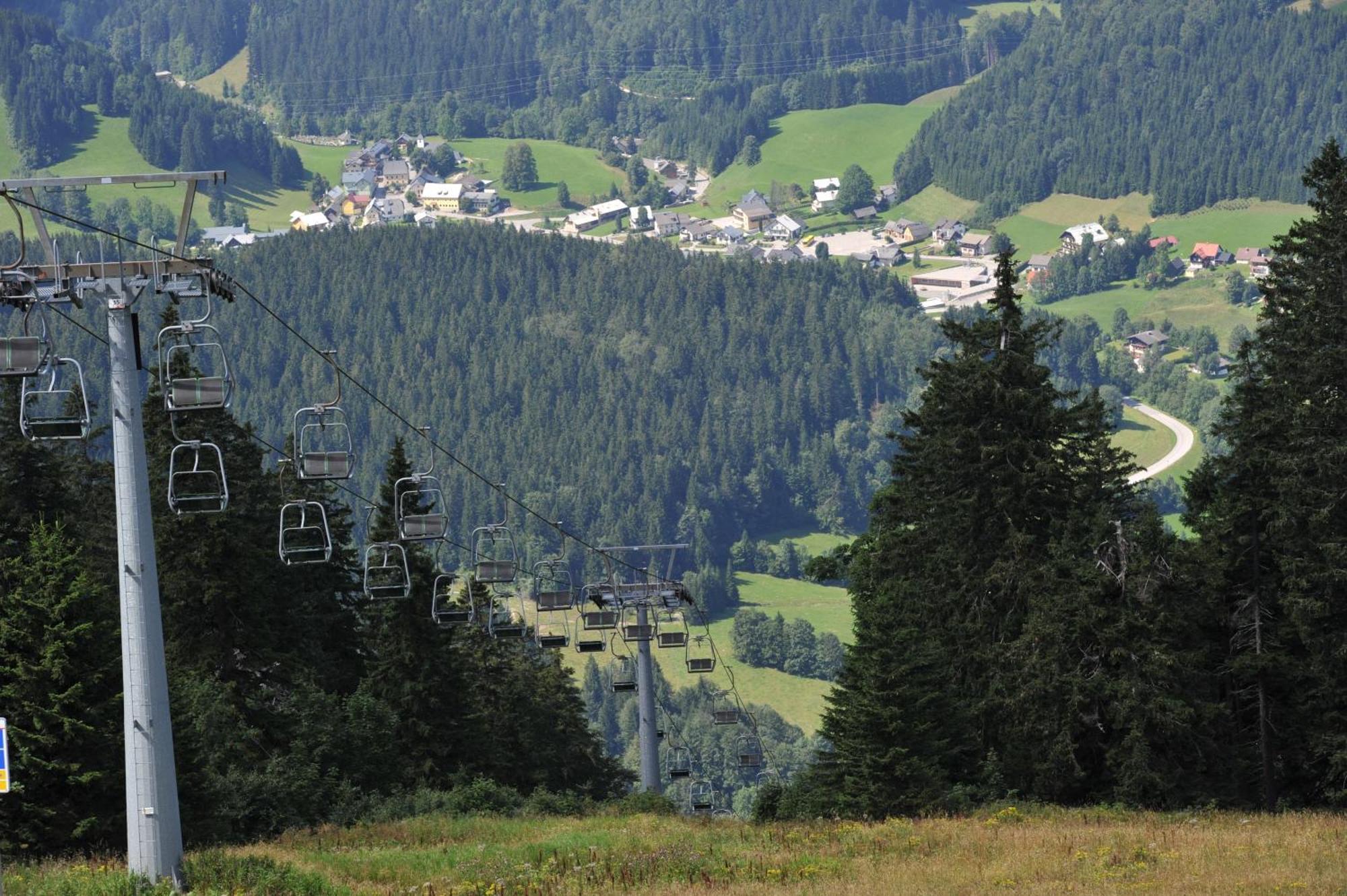 Gasthof Kirchenwirt Лакенхоф Екстериор снимка