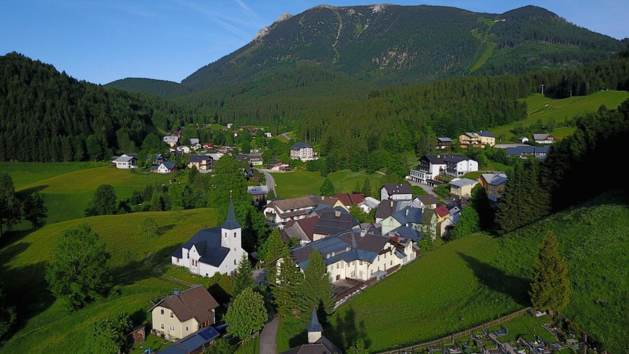 Gasthof Kirchenwirt Лакенхоф Екстериор снимка